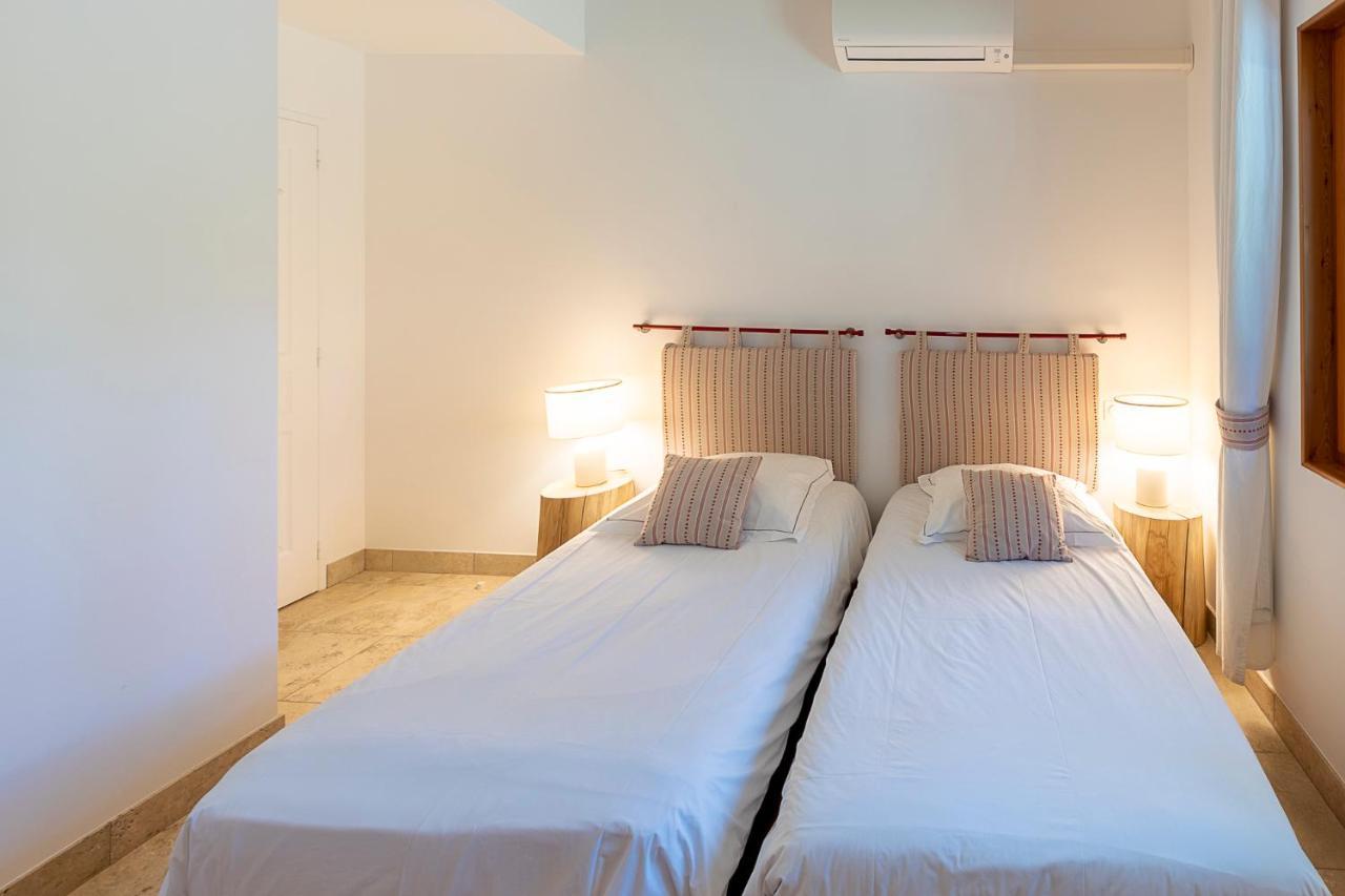 Bed and Breakfast Mas De Capelou Авиньон Экстерьер фото